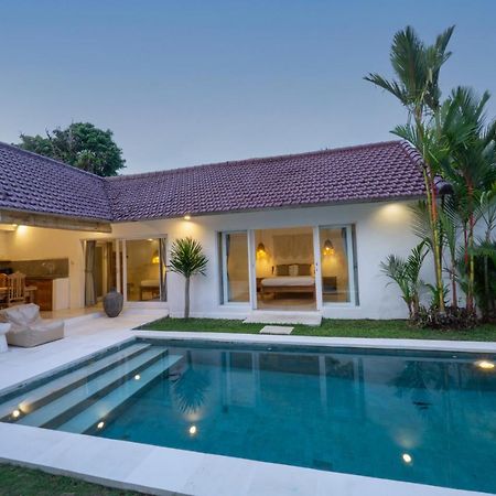 Villa Pagu Seminyak Exteriör bild
