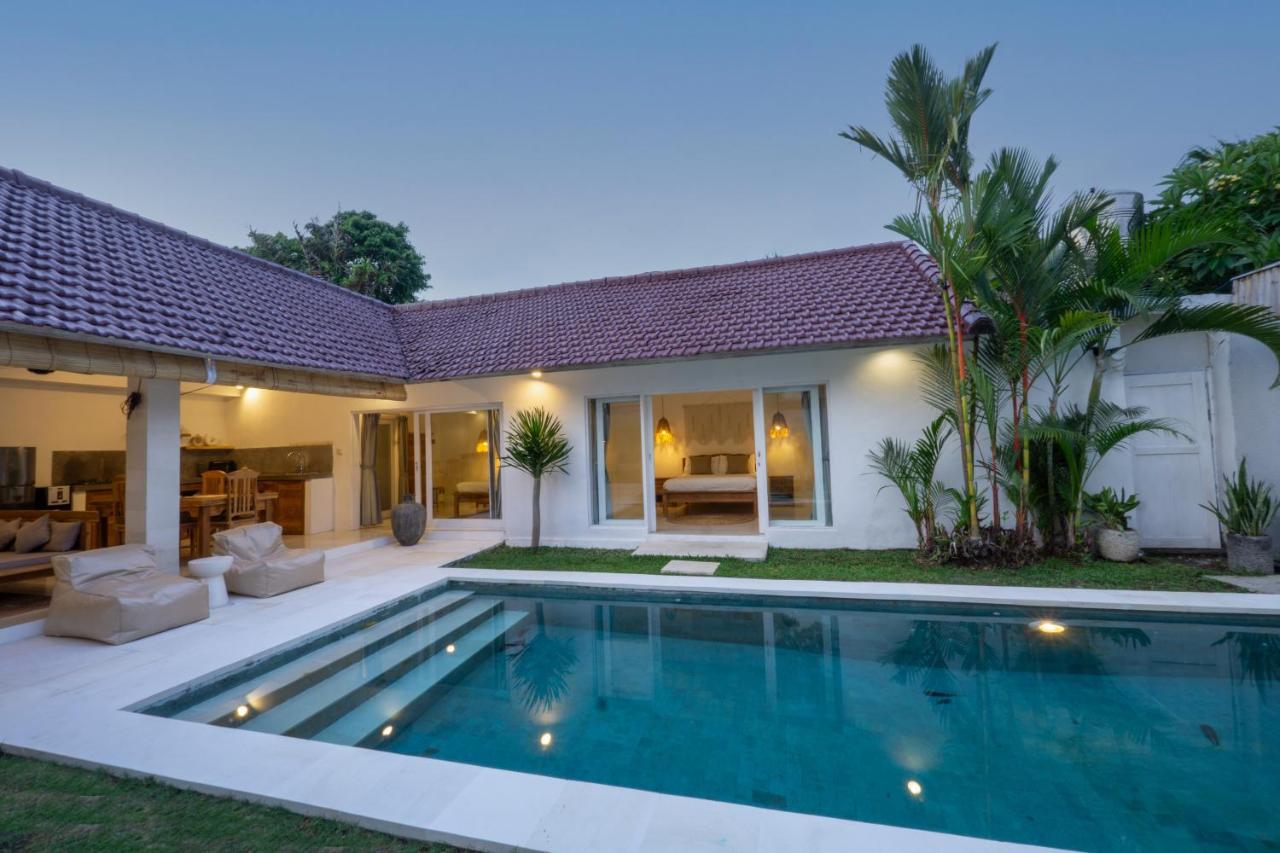 Villa Pagu Seminyak Exteriör bild