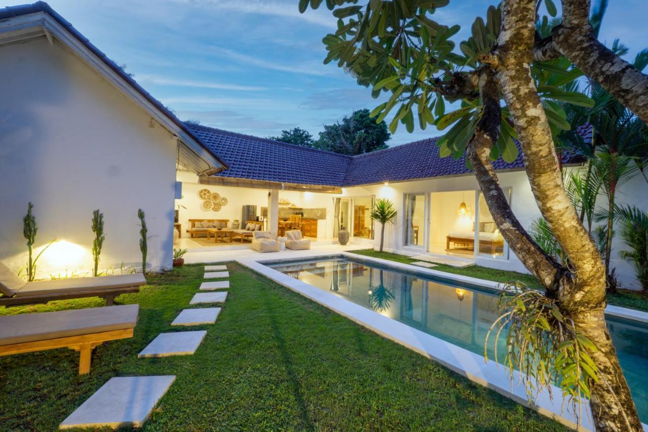 Villa Pagu Seminyak Exteriör bild