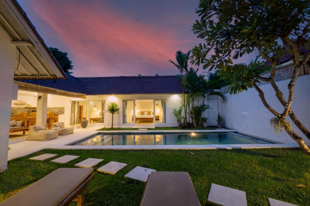 Villa Pagu Seminyak Exteriör bild